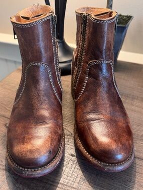 Bed Stu Teak Eiffel Ankle Boots with Double Zippers Size 7 in EUC